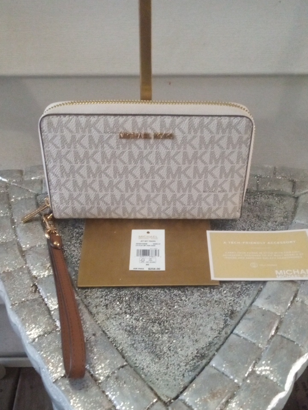Michael Kors Monogram Jet Set Wallet NWT